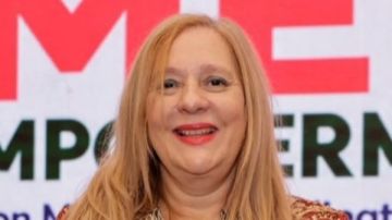 قومي المرأة: تجديد انتخاب أماني عصفور برئاسة مجلس الأعمال الإفريقي يجسد قدرات المرأة المصرية قومي المرأة: تجديد انتخاب أماني عصفور برئاسة مجلس الأعمال الإفريقي يجسد قدرات المرأة المصرية