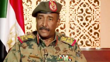 رسالة طمأنة إلى مصر.. البرهان: مواطنوكم في السودان آمنون ولا يواجهون أي مشكلات رسالة طمأنة إلى مصر.. البرهان: مواطنوكم في السودان آمنون ولا يواجهون أي مشكلات