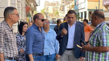 نائب محافظ بورسعيد يتابع ميدانيا جهود إزالة الإشغالات والتعديات بنطاق حي الشرق