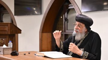 البابا تواضروس يوضح صفات الخادم القدوة: الكلام البناء والأمانة والاستقامة وعدم استغلال السلطة البابا تواضروس يوضح صفات الخادم القدوة: الكلام البناء والأمانة والاستقامة وعدم استغلال السلطة