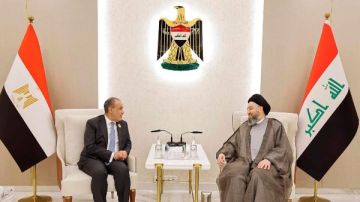وزير الخارجية يؤكد دعم مصر لوحدة العراق وسيادته ومؤسساته الوطنية وحصر السلاح بيد الدولة وزير الخارجية يؤكد دعم مصر لوحدة العراق وسيادته ومؤسساته الوطنية وحصر السلاح بيد الدولة
