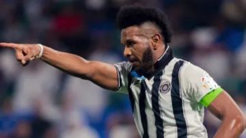 البليهي يقود الشباب لإسقاط الفتح ويكتب التاريخ في دوري روشن
