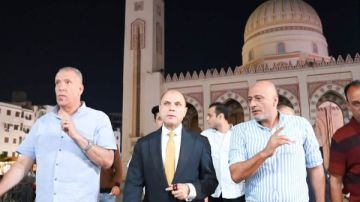 محافظ الغربية يتابع احتفالات الليلة الختامية لمولد السيد البدوي صور محافظ الغربية يتابع احتفالات الليلة الختامية لمولد السيد البدوي صور