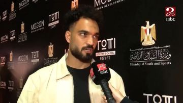 مصطفى زيكو: أتمنى نتيجة قمة الأهلي والزمالك تكون في صالح بيراميدز