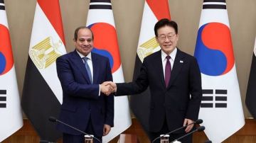 أحمد حمدي: الشراكة الاستراتيجية مع كوريا الجنوبية تدعم توطين الصناعة وتعزز مكانة مصر الاقتصادية أحمد حمدي: الشراكة الاستراتيجية مع كوريا الجنوبية تدعم توطين الصناعة وتعزز مكانة مصر الاقتصادية
