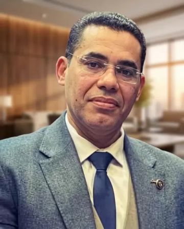 أ.د. أحمد عبد الجليل عميدا لكلية طب الأزهر بنين بالقاهرة أ.د. أحمد عبد الجليل عميدا لكلية طب الأزهر بنين بالقاهرة