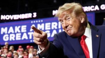 ترامب يثير الجدل بتعليقاته على المظهر الجسدي لمرشحين جمهوريين قبيل انتخابات التجديد النصفي ترامب يثير الجدل بتعليقاته على المظهر الجسدي لمرشحين جمهوريين قبيل انتخابات التجديد النصفي