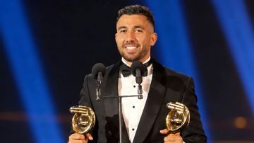 تريزيجيه يوجه رسالة مؤثرة لجماهير الأهلي خلال حفل ذا بيست