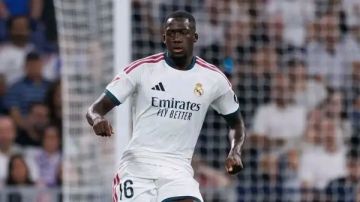 ريال مدريد في أزمة دفاعية قبل مواجهة فياريال ريال مدريد في أزمة دفاعية قبل مواجهة فياريال