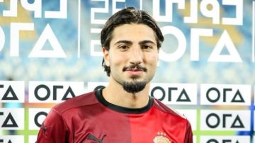 بيتر كوركيس أفضل لاعب في مباراة سيراميكا كليوباترا والسويس بتروجت بيتر كوركيس أفضل لاعب في مباراة سيراميكا كليوباترا والسويس بتروجت