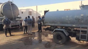 تدخل عاجل لحل أزمة انقطاع المياه بقرية جدة في باريس الوادي الجديد تدخل عاجل لحل أزمة انقطاع المياه بقرية جدة في باريس الوادي الجديد