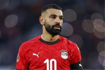 بعد صلاح.. لاعب آخر يغادر منتخب مصر ويربك الحسابات بعد صلاح.. لاعب آخر يغادر منتخب مصر ويربك الحسابات