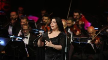 يسرا محنوش تتألق على المسرح الكبير وعلى الحجار يختتم الفعاليات بأوبرا الأسكندرية يسرا محنوش تتألق على المسرح الكبير وعلى الحجار يختتم الفعاليات بأوبرا الأسكندرية