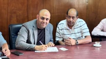 أحمد بسيوني يتقدم بأوراق ترشحه لانتخابات نقابة الصحفيين الفرعية بالإسكندرية أحمد بسيوني يتقدم بأوراق ترشحه لانتخابات نقابة الصحفيين الفرعية بالإسكندرية