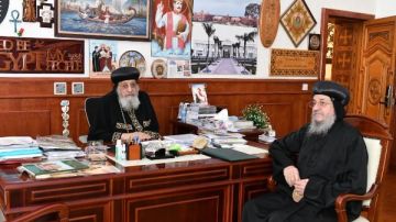 البابا تواضروس يستقبل الأنبا يواقيم لبحث ملفات الخدمة الرعوية بإسنا وأرمنت البابا تواضروس يستقبل الأنبا يواقيم لبحث ملفات الخدمة الرعوية بإسنا وأرمنت