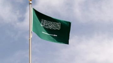 مجلس الوزراء السعودي: ميليشيا الحوثي ستواجه عواقب جرائمها واعتداءاتها الآثمة مجلس الوزراء السعودي: ميليشيا الحوثي ستواجه عواقب جرائمها واعتداءاتها الآثمة