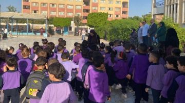 أولياء أمور أحمد زويل التجريبية ببني سويف يتقدمون بشكاوى ضد استبعاد المديرة أولياء أمور أحمد زويل التجريبية ببني سويف يتقدمون بشكاوى ضد استبعاد المديرة
