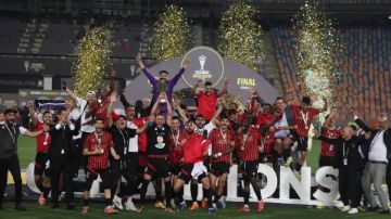 انسحب منافسه.. اتحاد العاصمة الجزائري أول المتأهلين إلى الكونفدرالية انسحب منافسه.. اتحاد العاصمة الجزائري أول المتأهلين إلى الكونفدرالية