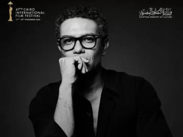 مهرجان القاهرة السينمائي يكرم آسر ياسين بجائزة فاتن حمامة للتميز مهرجان القاهرة السينمائي يكرم آسر ياسين بجائزة فاتن حمامة للتميز