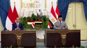 دفع فرص الاستثمار المشتركة قدما.. نص البيان المشترك بشأن زيارة الرئيس السيسي لإندونيسيا دفع فرص الاستثمار المشتركة قدما.. نص البيان المشترك بشأن زيارة الرئيس السيسي لإندونيسيا