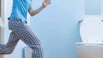 بتصحى من النوم عشان تدخل الحمام؟.. تعرف على أسباب التبول الليلي وطرق التعامل معه بتصحى من النوم عشان تدخل الحمام؟.. تعرف على أسباب التبول الليلي وطرق التعامل معه