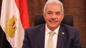 رئيس جامعة الأزهر: تطوير المناهج وترسيخ الوسطية وتأهيل الطلاب لسوق العمل ركائز الأمن القومي المصري رئيس جامعة الأزهر: تطوير المناهج وترسيخ الوسطية وتأهيل الطلاب لسوق العمل ركائز الأمن القومي المصري