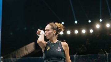 هنا معتز تتأهل إلى نهائي بطولة جولة CB للاسكواش 2026 هنا معتز تتأهل إلى نهائي بطولة جولة CB للاسكواش 2026