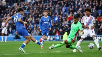 برايتون يكتسح كريستال بالاس 5-0 ويواصل انطلاقته في الدوري الإنجليزي برايتون يكتسح كريستال بالاس 5-0 ويواصل انطلاقته في الدوري الإنجليزي