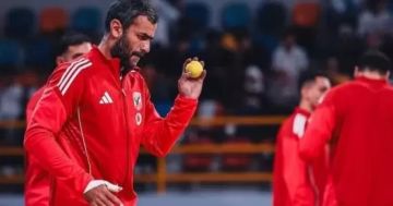 بعد 45 دقيقة.. الأهلى يتقدم علي الزمالك24-18 في مباراة البرونزية بمونديال اليد بعد 45 دقيقة.. الأهلى يتقدم علي الزمالك24-18 في مباراة البرونزية بمونديال اليد