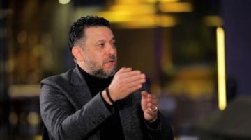 تفاصيل ليلة هاني شاكر.. محمد الموجي يكشف التحديث الأخير لنجوم مهرجان الموسيقى العربية تفاصيل ليلة هاني شاكر.. محمد الموجي يكشف التحديث الأخير لنجوم مهرجان الموسيقى العربية