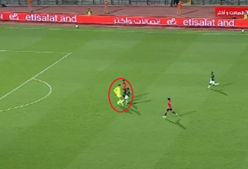 خطأ فادح من مصطفى شوبير يمنح جنوب إفريقيا التقدم أمام مصر خطأ فادح من مصطفى شوبير يمنح جنوب إفريقيا التقدم أمام مصر