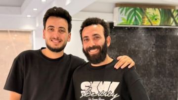 الحسن عادل يواصل مفاجآت ألبومه الجديد بموقف إنساني الحسن عادل يواصل مفاجآت ألبومه الجديد بموقف إنساني