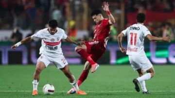 ناقد: الأهلي الأقرب للفوز على الزمالك في القمة.. والتعادل وارد ناقد: الأهلي الأقرب للفوز على الزمالك في القمة.. والتعادل وارد