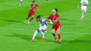 غضب داخل نادي الزمالك بسبب القمة.. مصدر يكشف التفاصيل غضب داخل نادي الزمالك بسبب القمة.. مصدر يكشف التفاصيل