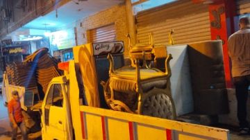 حملات لرفع الإشغالات والتعديات بشوارع العجوزة حملات لرفع الإشغالات والتعديات بشوارع العجوزة