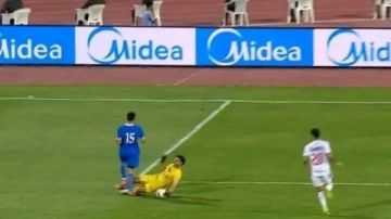 لاعب بترول أسيوط لحكم مباراة الزمالك: الله يسامحك هركب شريحة و6 مسامير وخطافين لاعب بترول أسيوط لحكم مباراة الزمالك: الله يسامحك هركب شريحة و6 مسامير وخطافين