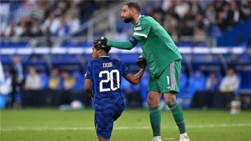 إيطاليا تفرض التعادل على فرنسا في قمة دوري الأمم الأوروبية إيطاليا تفرض التعادل على فرنسا في قمة دوري الأمم الأوروبية
