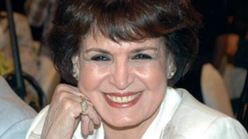إشاعة.. سميرة أحمد تنفي خضوعها لعملية جراحية في عينها خاص إشاعة.. سميرة أحمد تنفي خضوعها لعملية جراحية في عينها خاص