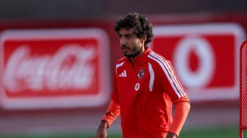 ناقد: محمد هاني يجدد عقده مع الأهلي حتى 2030 ناقد: محمد هاني يجدد عقده مع الأهلي حتى 2030
