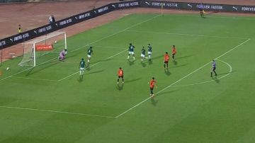التعادل السلبي يحسم الشوط الأول من مباراة مصر وجنوب إفريقيا التعادل السلبي يحسم الشوط الأول من مباراة مصر وجنوب إفريقيا