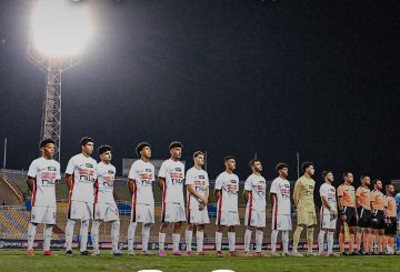 الزمالك يتعرض لهزيمة ساحقة في كأس عاصمة مصر (فيديو) الزمالك يتعرض لهزيمة ساحقة في كأس عاصمة مصر (فيديو)