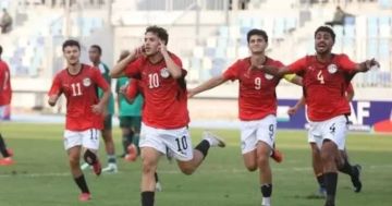 أنس رشدى يضيف الهدف الثانى لمنتخب الشباب أمام الجزائر أنس رشدى يضيف الهدف الثانى لمنتخب الشباب أمام الجزائر