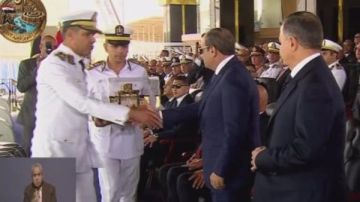 بحضور رئيس الجمهورية.. احتفالية كبرى لتخريج دفعة جديدة من أكاديمية الشرطة بحضور رئيس الجمهورية.. احتفالية كبرى لتخريج دفعة جديدة من أكاديمية الشرطة