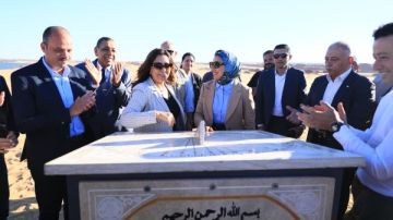 وضع حجر الأساس لمشروع تطوير بحيرة موط والغابة الشجرية بالداخلة وضع حجر الأساس لمشروع تطوير بحيرة موط والغابة الشجرية بالداخلة