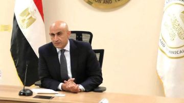 إلزام أي مديرية صرفت حافز التدريس للإخصائيين بإسترداده..و إحالة المسئولين للتحقيق إلزام أي مديرية صرفت حافز التدريس للإخصائيين بإسترداده..و إحالة المسئولين للتحقيق