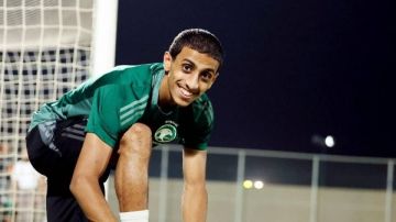 أزمة مفاجئة تهدد انتقال همام الهمامي إلى النصر السعودي.. واستياء اللاعر من الصفقة التبادلية أزمة مفاجئة تهدد انتقال همام الهمامي إلى النصر السعودي.. واستياء اللاعر من الصفقة التبادلية