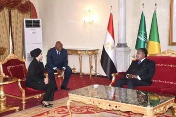 السفيرة المصرية تقدم أوراق اعتمادها لرئيس جمهورية الكونجو السفيرة المصرية تقدم أوراق اعتمادها لرئيس جمهورية الكونجو