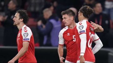 تشكيل الدنمارك أمام البرتغال بدوري الأمم الأوروبية.. راسموس هويجولاند يقود الهجوم تشكيل الدنمارك أمام البرتغال بدوري الأمم الأوروبية.. راسموس هويجولاند يقود الهجوم