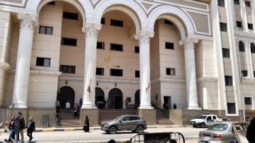 دفاع صاحب واقعة ارتداء الملابس النسائية بميت عاصم يطلب استخراج تقرير الصحة النفسية دفاع صاحب واقعة ارتداء الملابس النسائية بميت عاصم يطلب استخراج تقرير الصحة النفسية