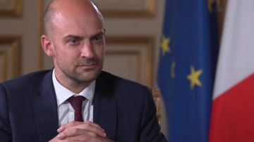 فرنسا تفجر مفاجأة: ثلثا المعلومات الاستخباراتية لأوكرانيا تأتي من أوروبا فرنسا تفجر مفاجأة: ثلثا المعلومات الاستخباراتية لأوكرانيا تأتي من أوروبا